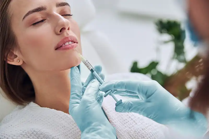 injection acide hyaluronique visage